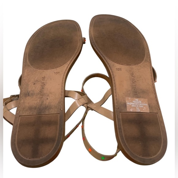 Tan and Red Sandals with Minimalist Design - Picture 4 of 5